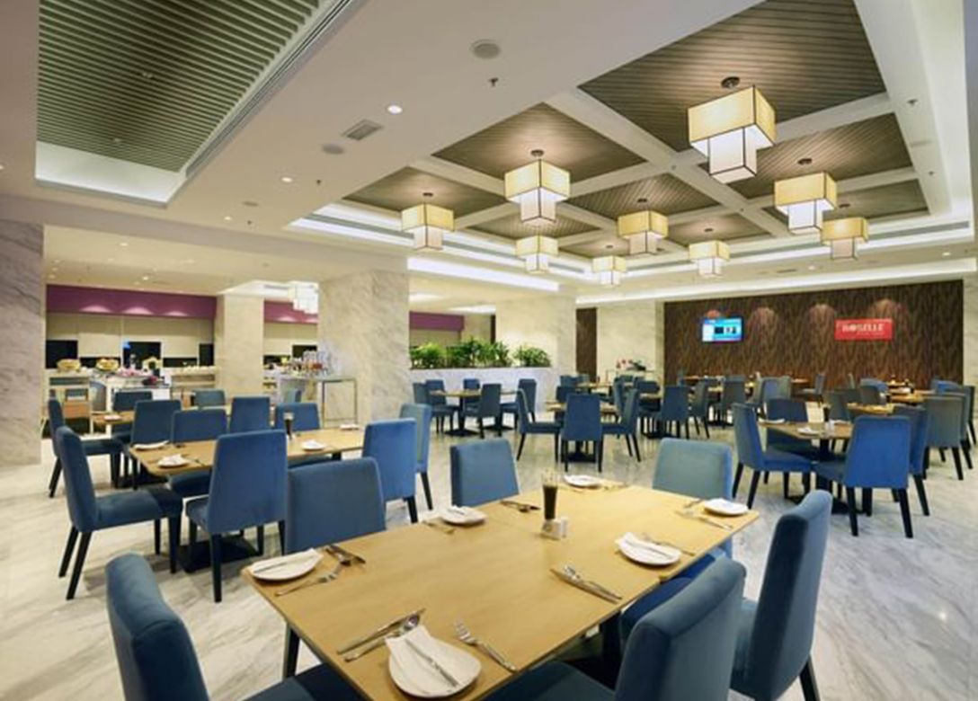 Roselle Coffee House, Lexis Suites Penang - Credit Card Restaurant Offers
