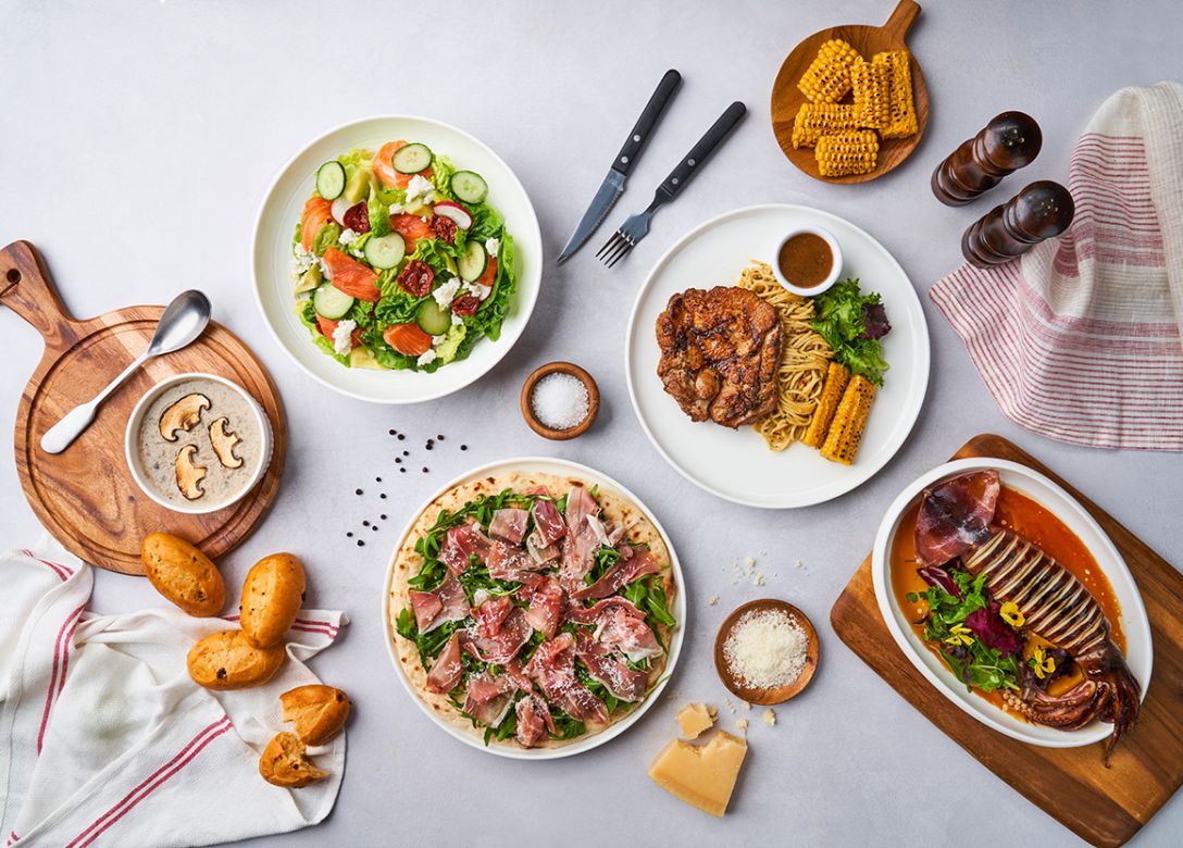 COLLIN'S® Restaurants