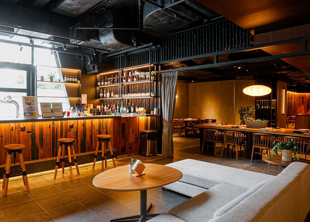 M Thai - Credit Card Restaurant Offers