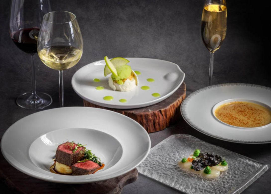 Alibi - Wine Dine Be Social - Credit Card Hotel Offers