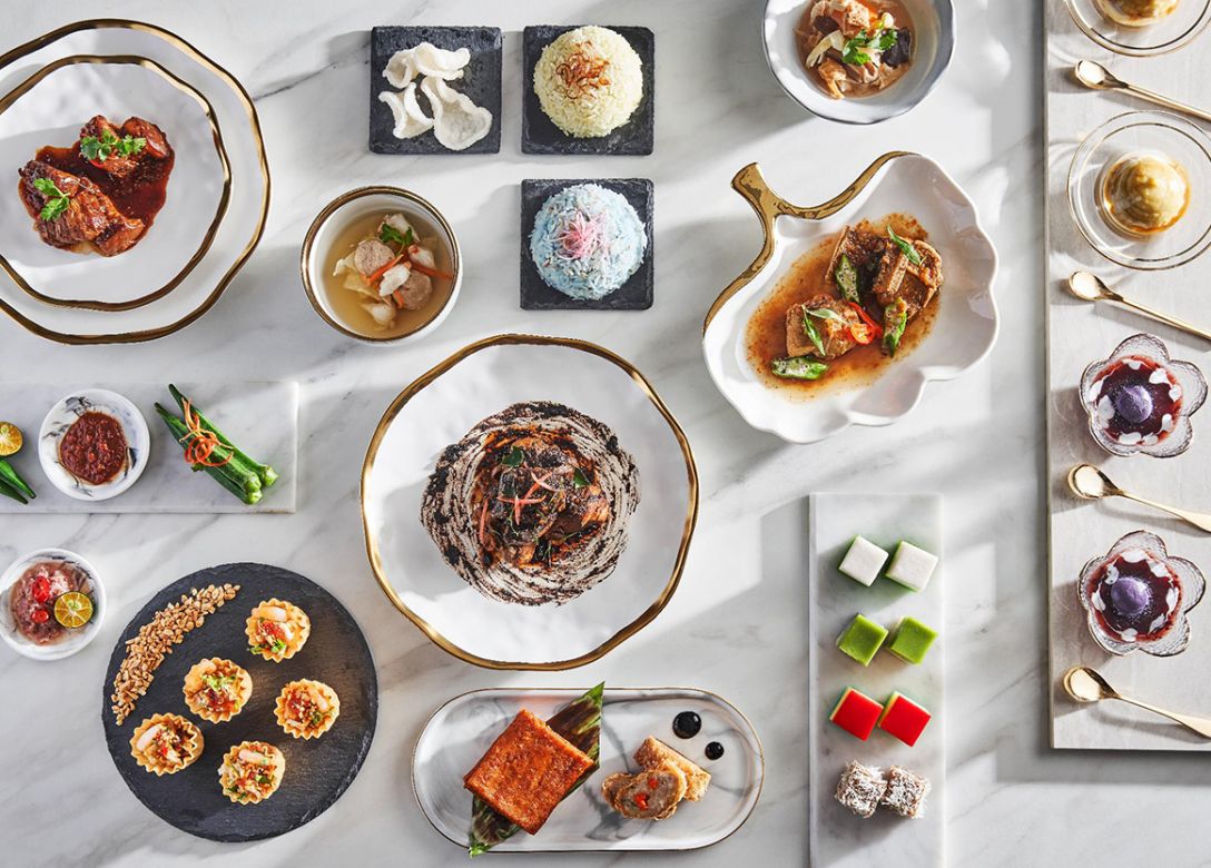 Ellenborough Market Cafe, Paradox Singapore Merchant Court Clarke Quay - Credit Card Restaurant Offers