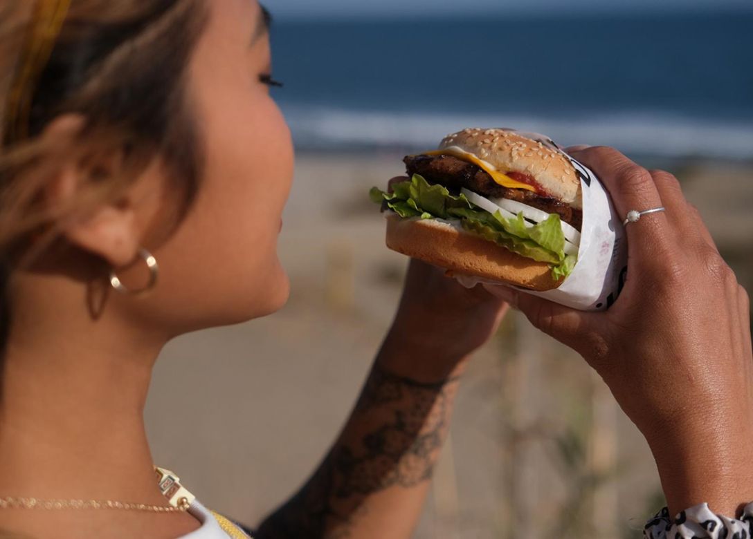 Carl's Jr - Credit Card Restaurant Offers