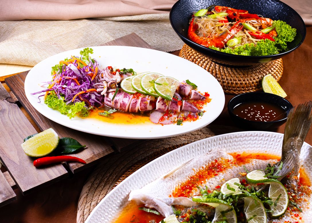 Siam Kitchen - Credit Card Restaurant Offers