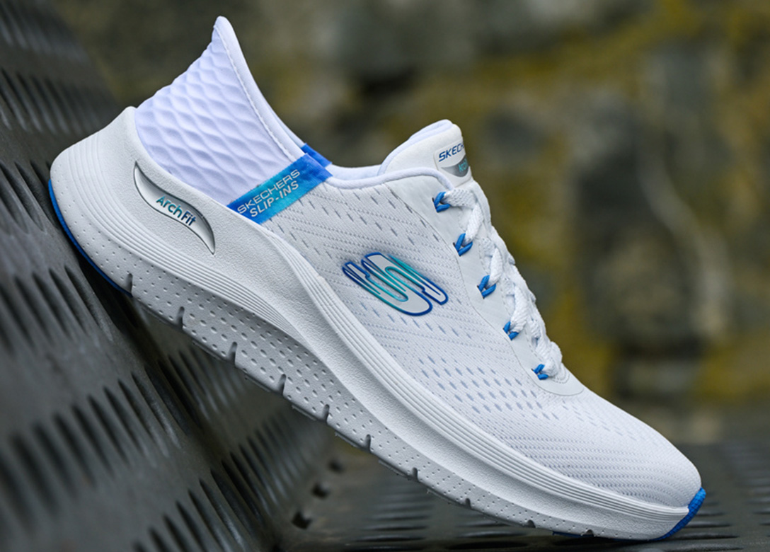 Skechers
