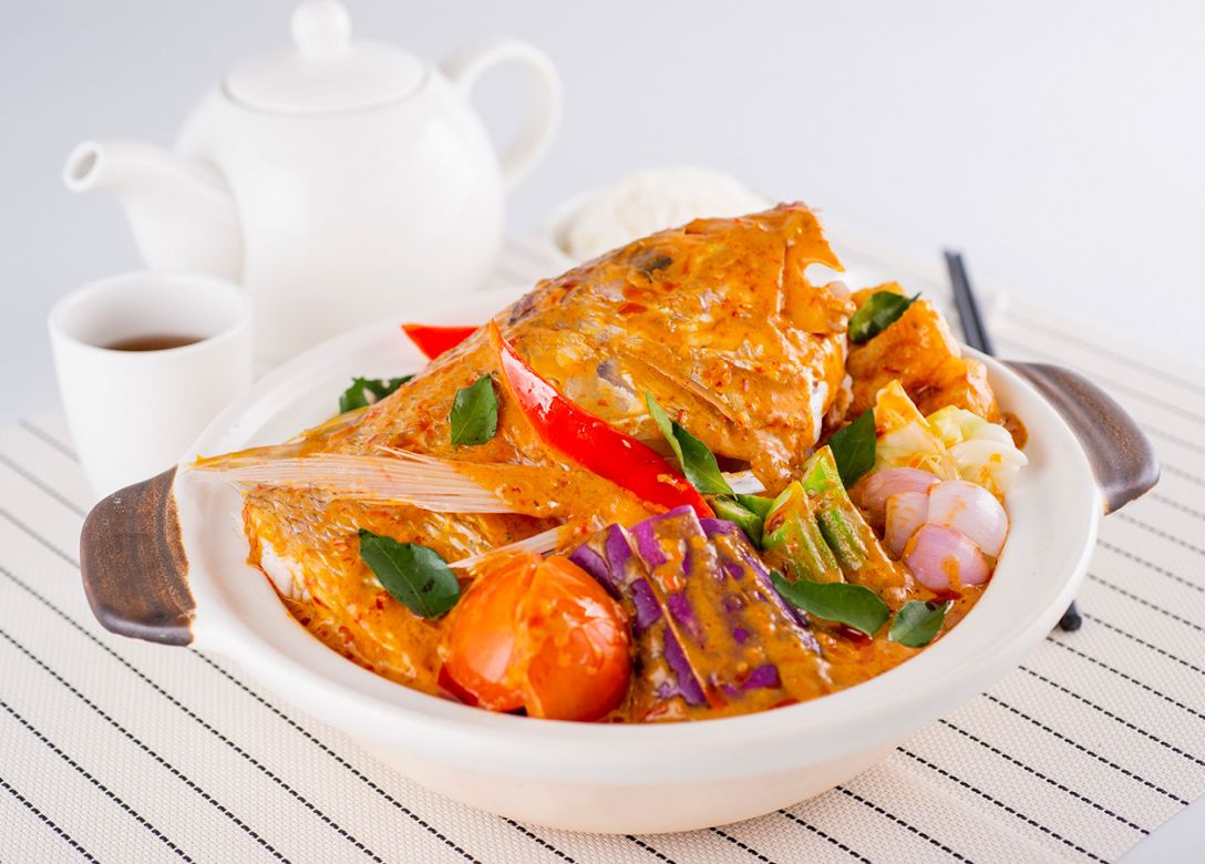 Famous Kitchen - Credit Card Restaurant Offers