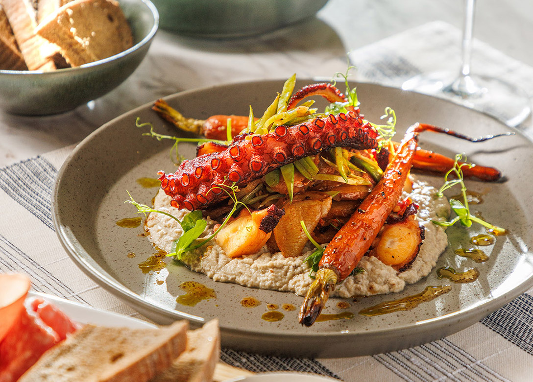 Bistro La Baie - Credit Card Restaurant Offers