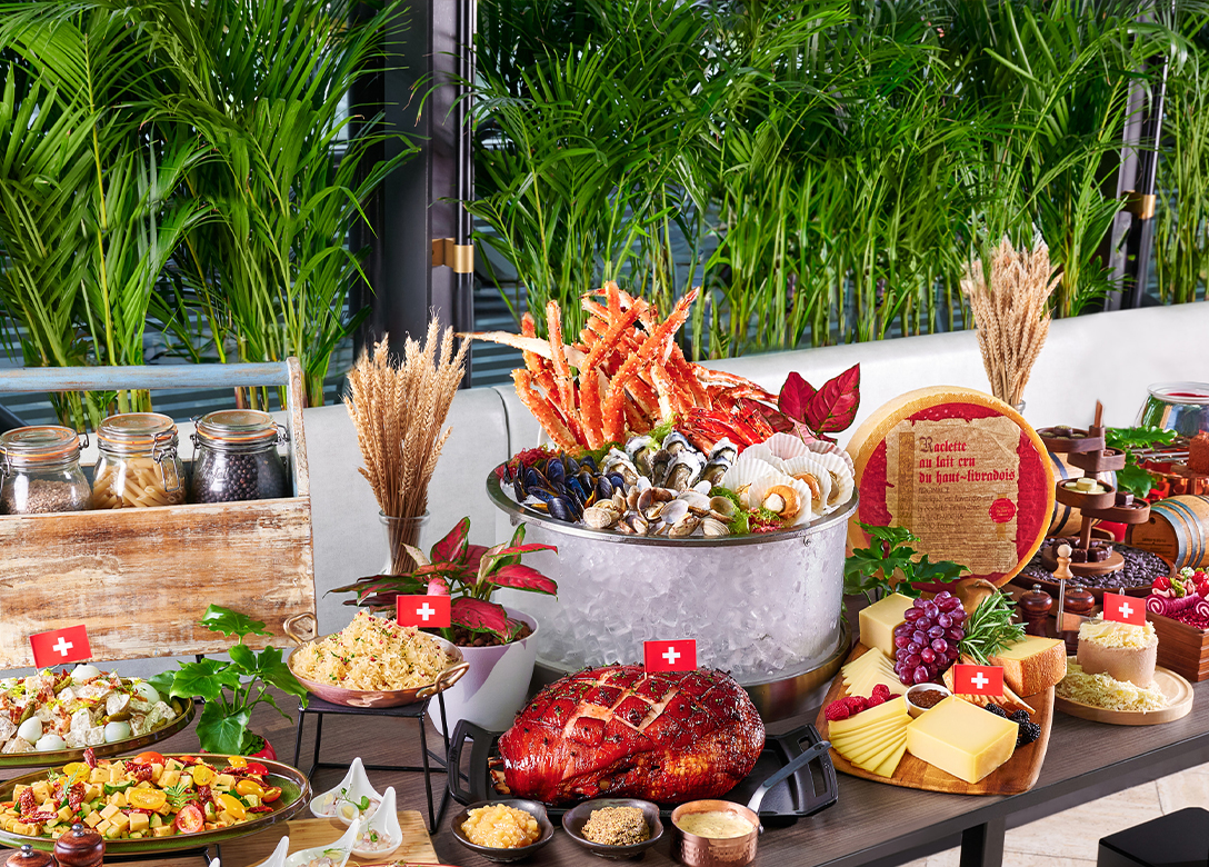 CLOVE, Swissotel The Stamford