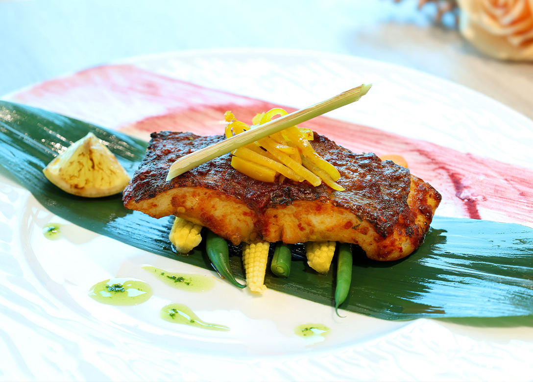 Royal Pacific Hotel - Pierside Bar & Restaurant - Credit Card Restaurant Offers