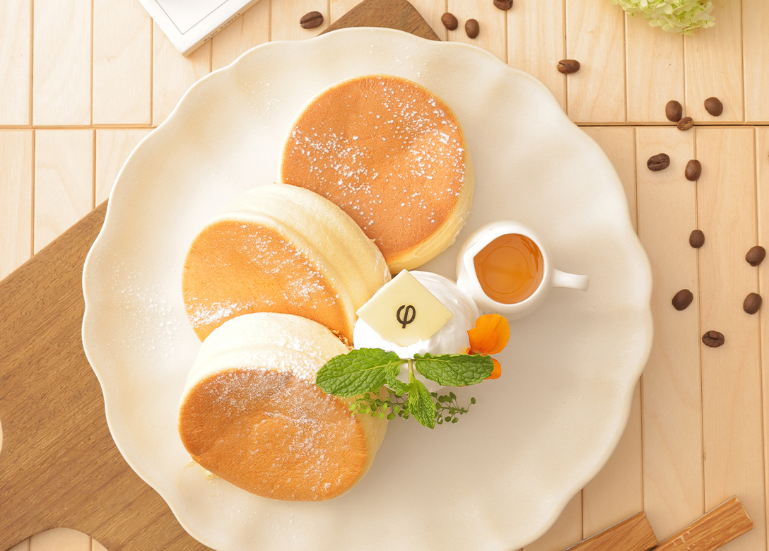 PHI Coffee & Pancake - Credit Card Dining Offers