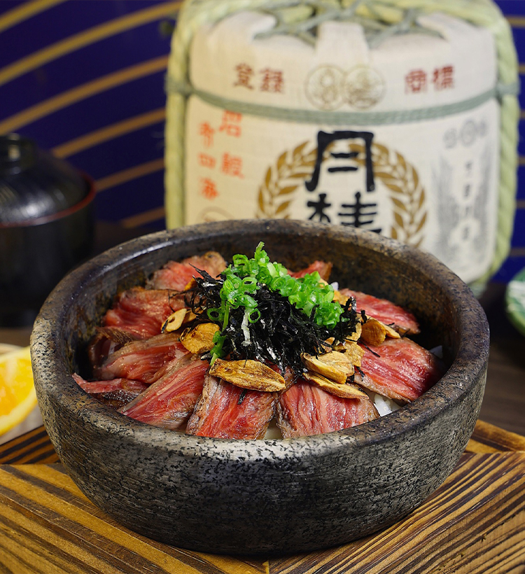 USHIO Sumiyaki & Sake Bar