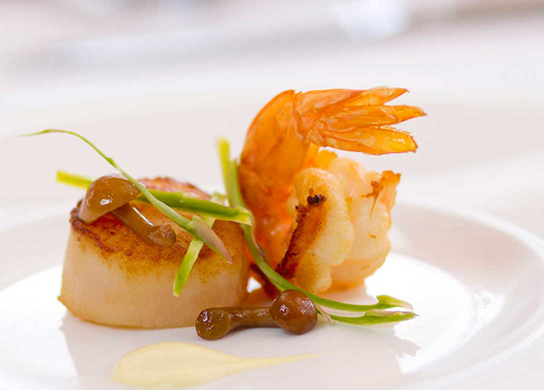 Y Dining