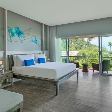 Deluxe Room for S$158 per night, with daily breakfast for 2<br/><br/>Valid from 1 - 31 August 2026<br/>