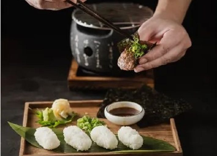 A classy Japanese grill and sushi bar, Ka-EN is the ideal spot for all occasions with donburi sets, grilled meats, seafood and an assortment of sushi. <br/><br/>Delight in complimentary Salmon Sashimi with min. spend of $90 on your Citi Card.  A classy Japanese grill and sushi bar, Ka-EN is the ideal spot for all occasions with donburi sets, grilled meats, seafood and an assortment of sushi. <br/><br/>Delight in complimentary Salmon Sashimi with min. spend of $90 on your Citi Card.