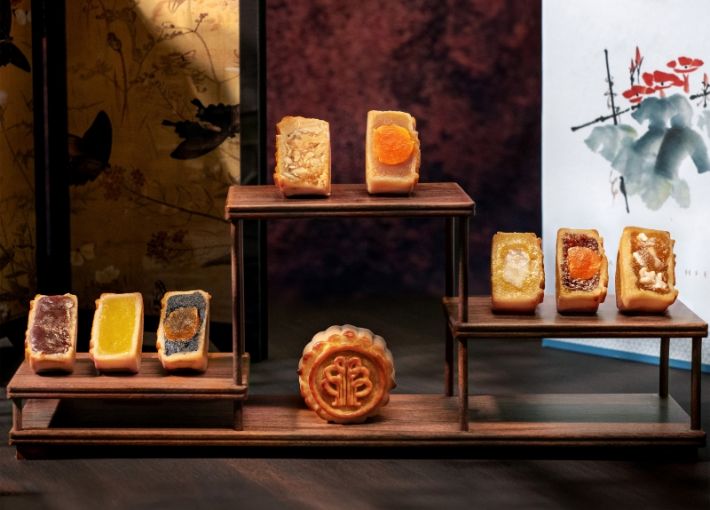 Up to 34% off designated mooncakes 
