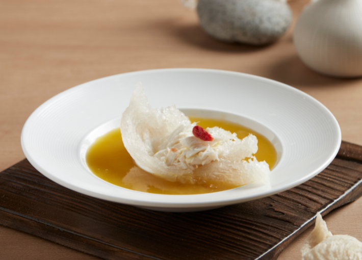 1-for-1 Executive Set Lunch   (U.P. S$72++ per person)<br/><br/>Valid from 1 to 30 June 2026.