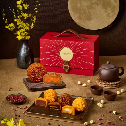 30% off mooncakes and hampers 