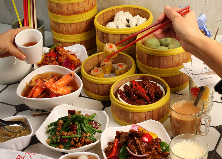 Inspired by the charm of Chinese tea houses, TungLok Teahouse pairs comforting dim sum with traditional Chinese teas for a perfect afternoon gathering.<br/><br/>Yearlong Offer:<br/>S$6 off every S$60 spend, discount capped at S$60 (dine-in & takeaways) Inspired by the charm of Chinese tea houses, TungLok Teahouse pairs comforting dim sum with traditional Chinese teas for a perfect afternoon gathering.<br/><br/>Yearlong Offer:<br/>S$6 off every S$60 spend, discount capped at S$60 (dine-in & takeaways)