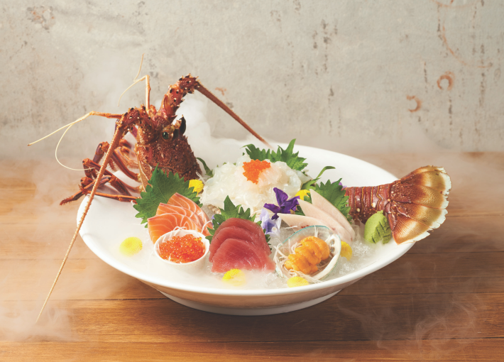 Experience the artistry of Japanese cuisine with Douraku Sushi’s extensive selection of fresh sushi, sashimi, and other classic Japanese fare.<br/><br/>Yearlong Offer: <br/>S$6 off every S$60 spend, discount capped at S$60 (dine-in & takeaways)<br/> Experience the artistry of Japanese cuisine with Douraku Sushi’s extensive selection of fresh sushi, sashimi, and other classic Japanese fare.<br/><br/>Yearlong Offer: <br/>S$6 off every S$60 spend, discount capped at S$60 (dine-in & takeaways)<br/>